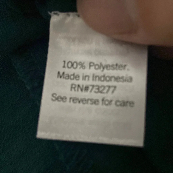 NWT Nine West blouse green ruffles buttons feminine small St Patrick’s day top - Picture 7 of 8